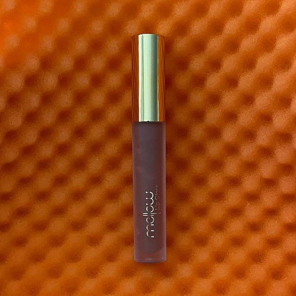 Mellow Cosmetics Lip Gloss in St Tropez - Picture 7 of 8